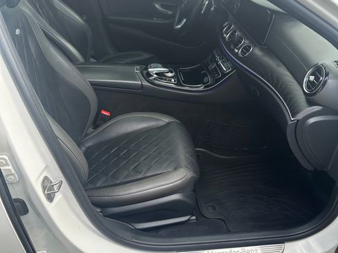 Used 2017 Mercedes-Benz E 300 image 12