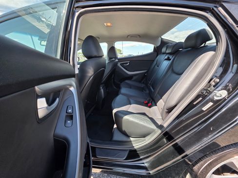 Used 2015 Hyundai Elantra Limited FWD image 9