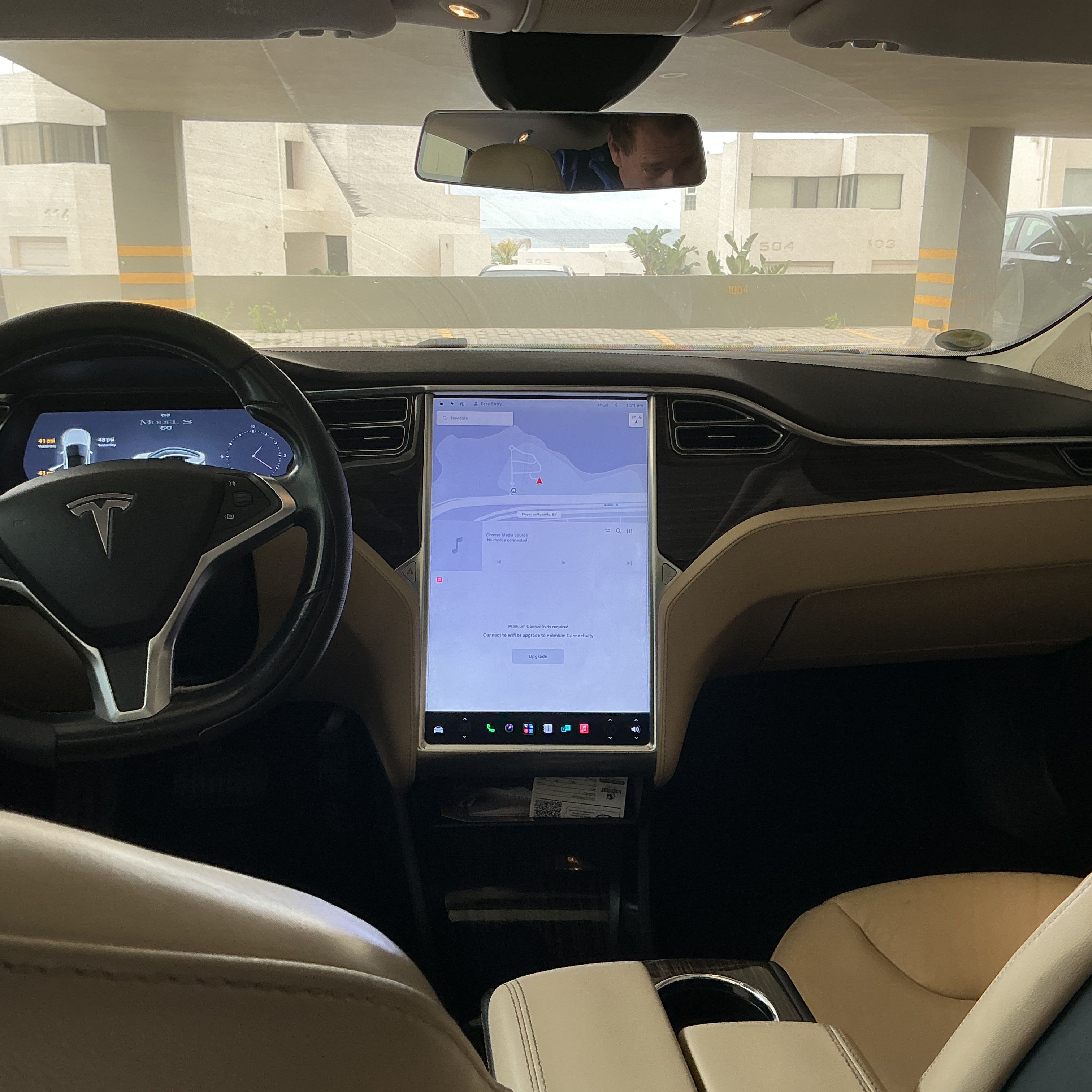 Used 2014 Tesla Model S 60 RWD image 4