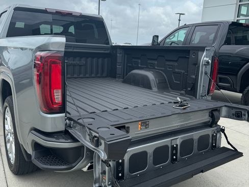 Used 2023 GMC Sierra 1500 Denali w/ Denali Reserve Package AWD/4WD image 20
