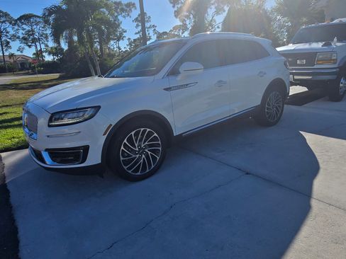 Used 2020 Lincoln Nautilus Reserve image 2