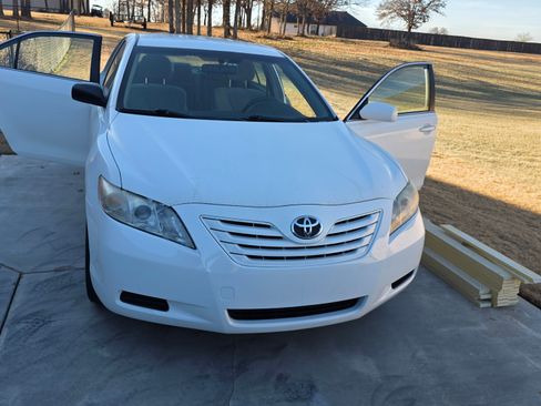 Used 2007 Toyota Camry LE image 9