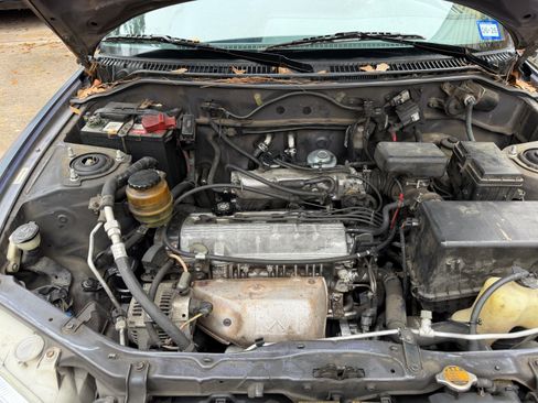 Used 1997 Toyota RAV4 2WD 4-Door image 18