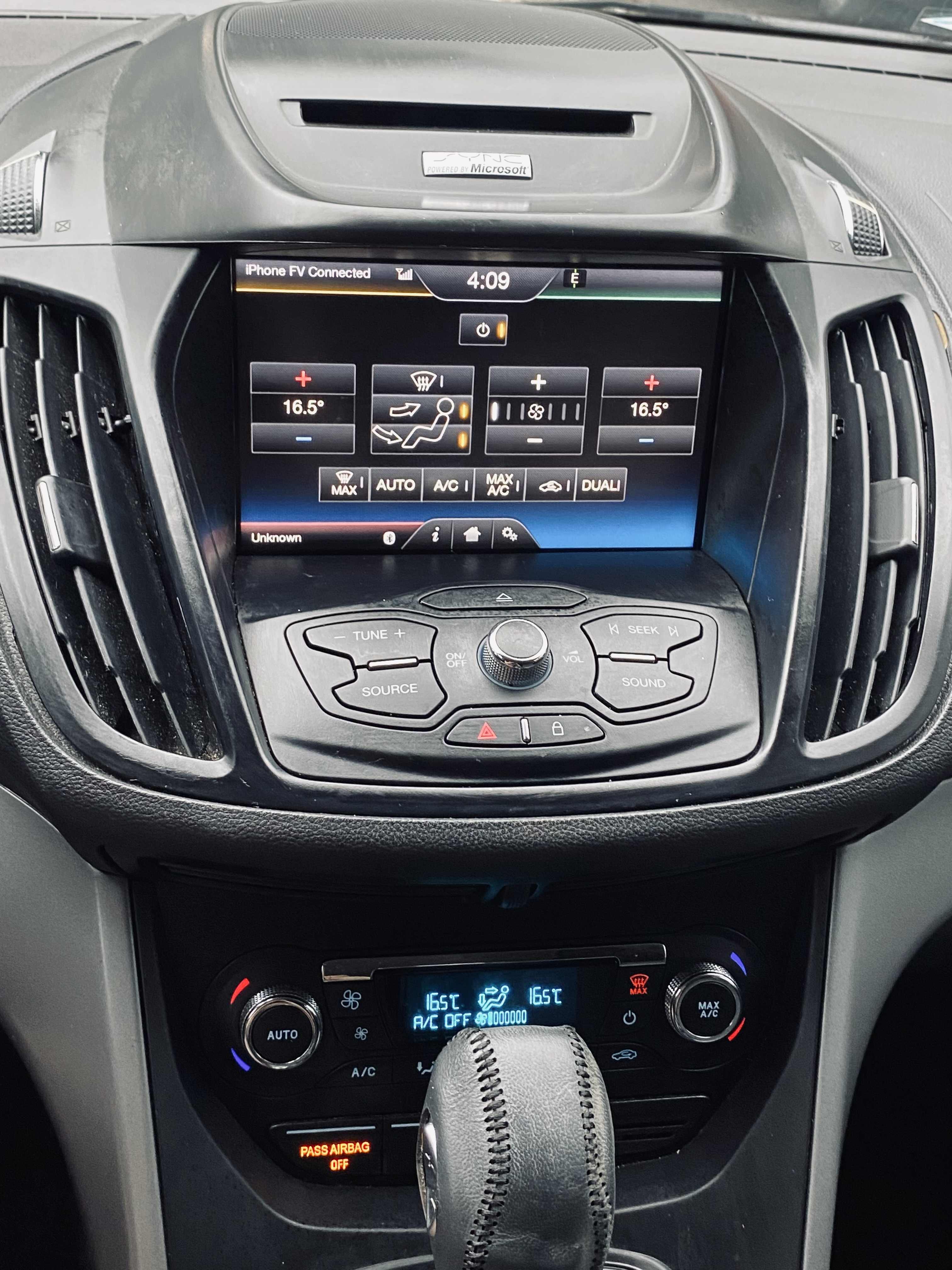 Used 2015 Ford Escape SE w/ Equipment Group 201A AWD/4WD image 31