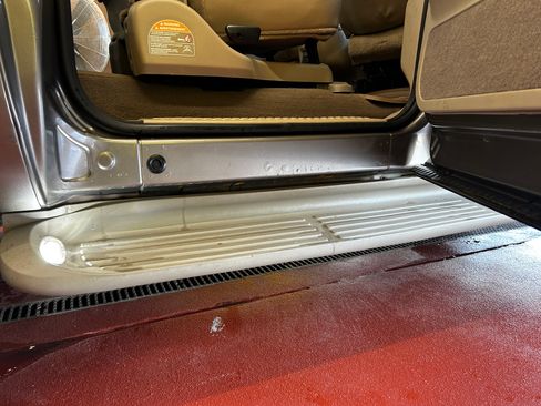 Used 2003 Ford Excursion Limited AWD/4WD image 16