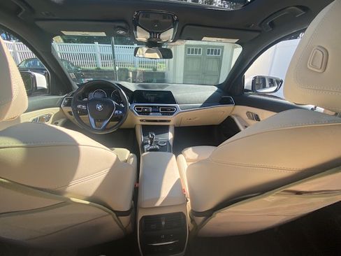 Used 2019 BMW 330i xDrive Sedan w/ Convenience Package AWD/4WD image 24