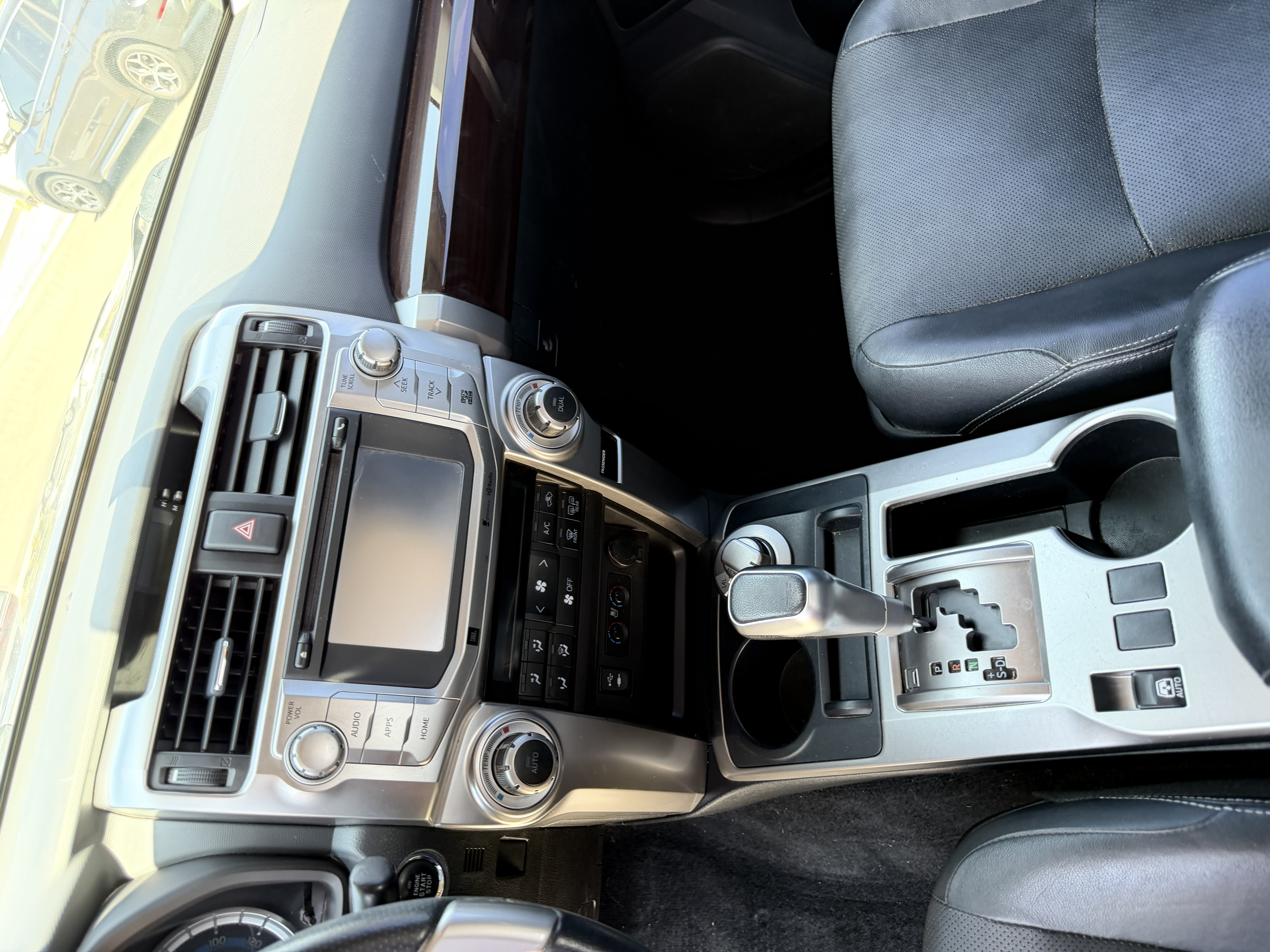 Used 2015 Toyota 4Runner Limited AWD/4WD image 14