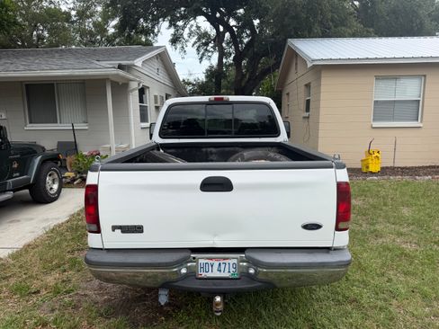 Used 1999 Ford F350 2WD SuperCab Super Duty image 8
