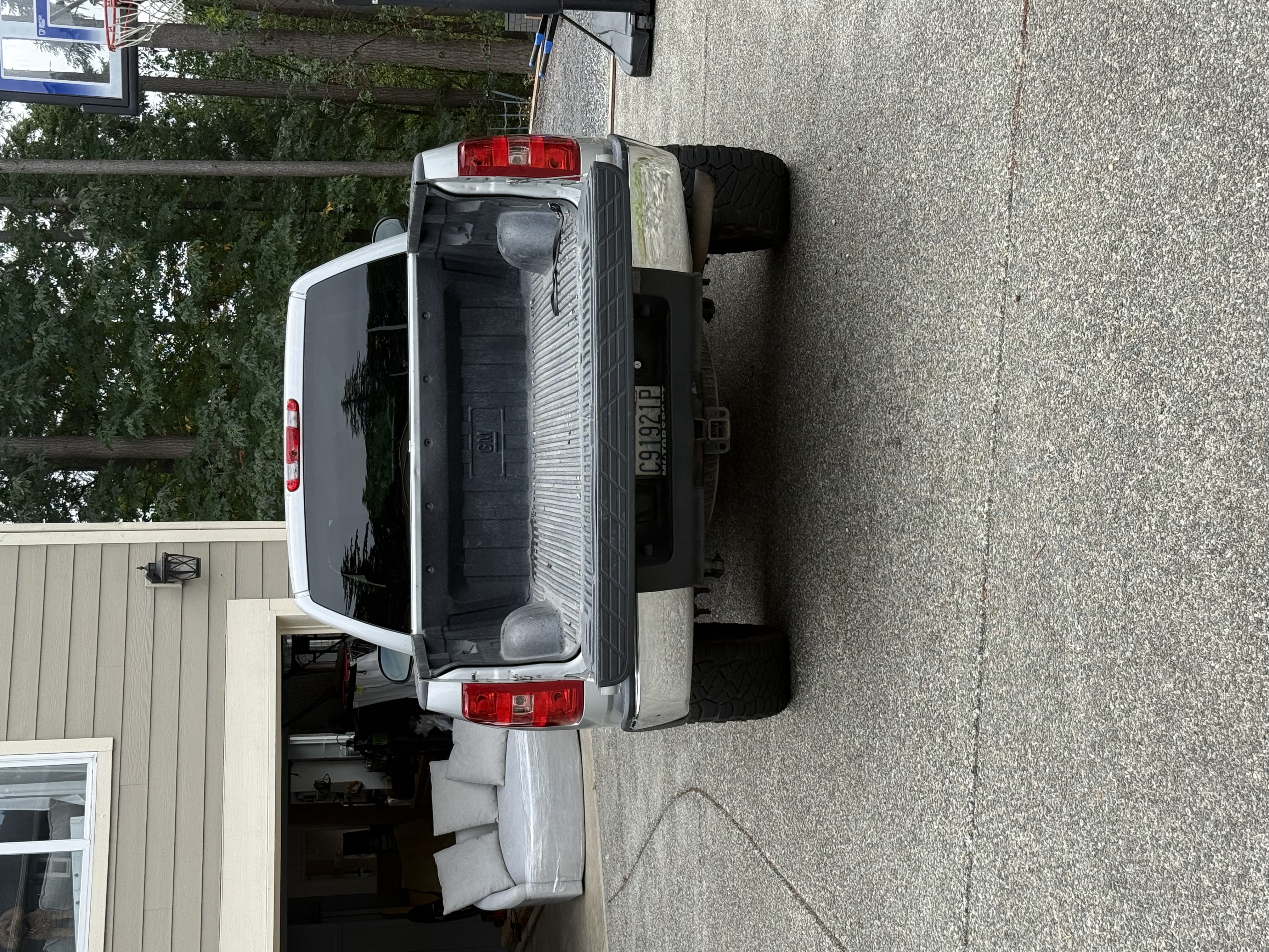 Used 2011 Chevrolet Silverado 1500 LT AWD/4WD image 12
