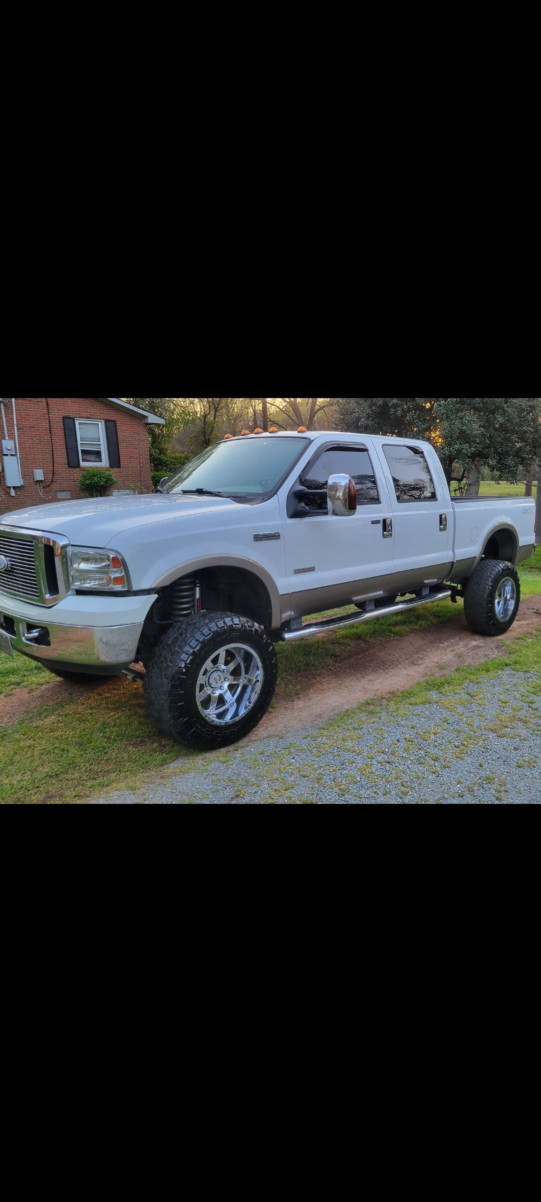 Used 2006 Ford F350 Lariat AWD/4WD image 1