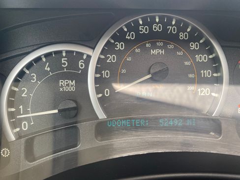 Used 2005 HUMMER H2 w/ Preferred Equipment Group AWD/4WD image 15