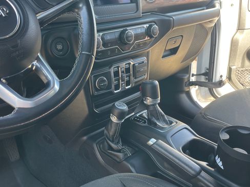 Used 2021 Jeep Wrangler Unlimited Sahara w/ Safety Group AWD/4WD image 13