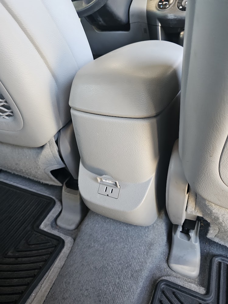 Used 2011 Toyota RAV4 Limited AWD/4WD image 12
