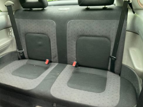 Used 2000 Volkswagen Beetle GLS FWD image 12