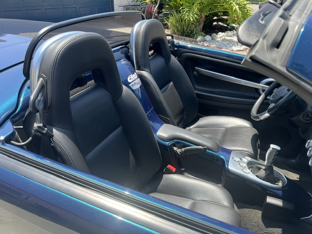 Used 2005 Chevrolet SSR w/ Preferred Equipment Group RWD image 23
