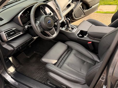 Used 2025 Subaru Legacy Touring XT image 11