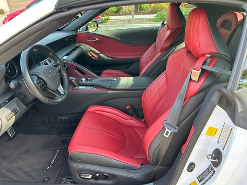 Used 2022 Lexus LC 500 Convertible image 6