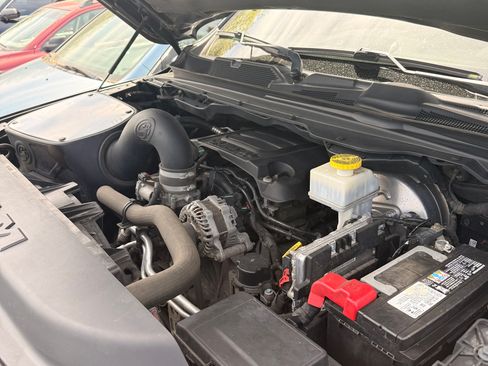 Used 2019 RAM 1500 Big Horn AWD/4WD image 12