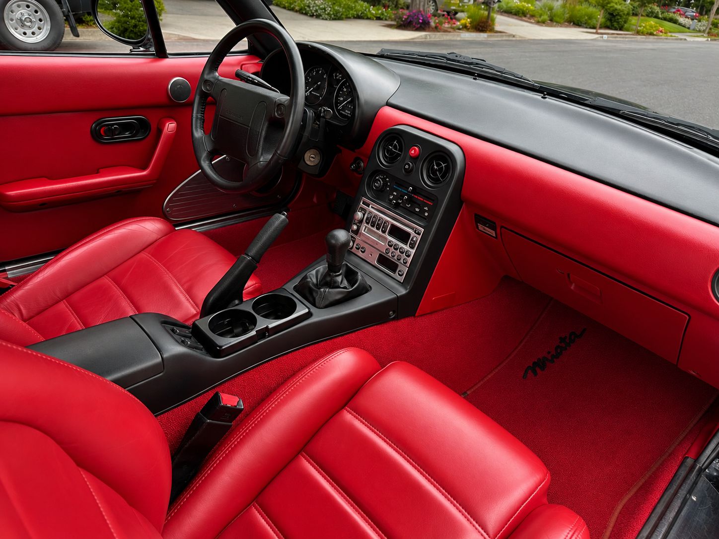 Used 1993 MAZDA MX-5 Miata Limited Edition RWD image 19