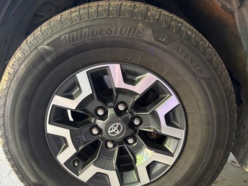 Used 2004 Toyota 4Runner Sport image 18