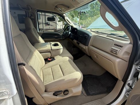 Used 2005 Ford F250 XLT RWD image 11