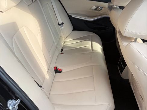 Used 2019 BMW 330i xDrive 330i xDrive Sedan 4D w/ Driving Assistance Package image 19