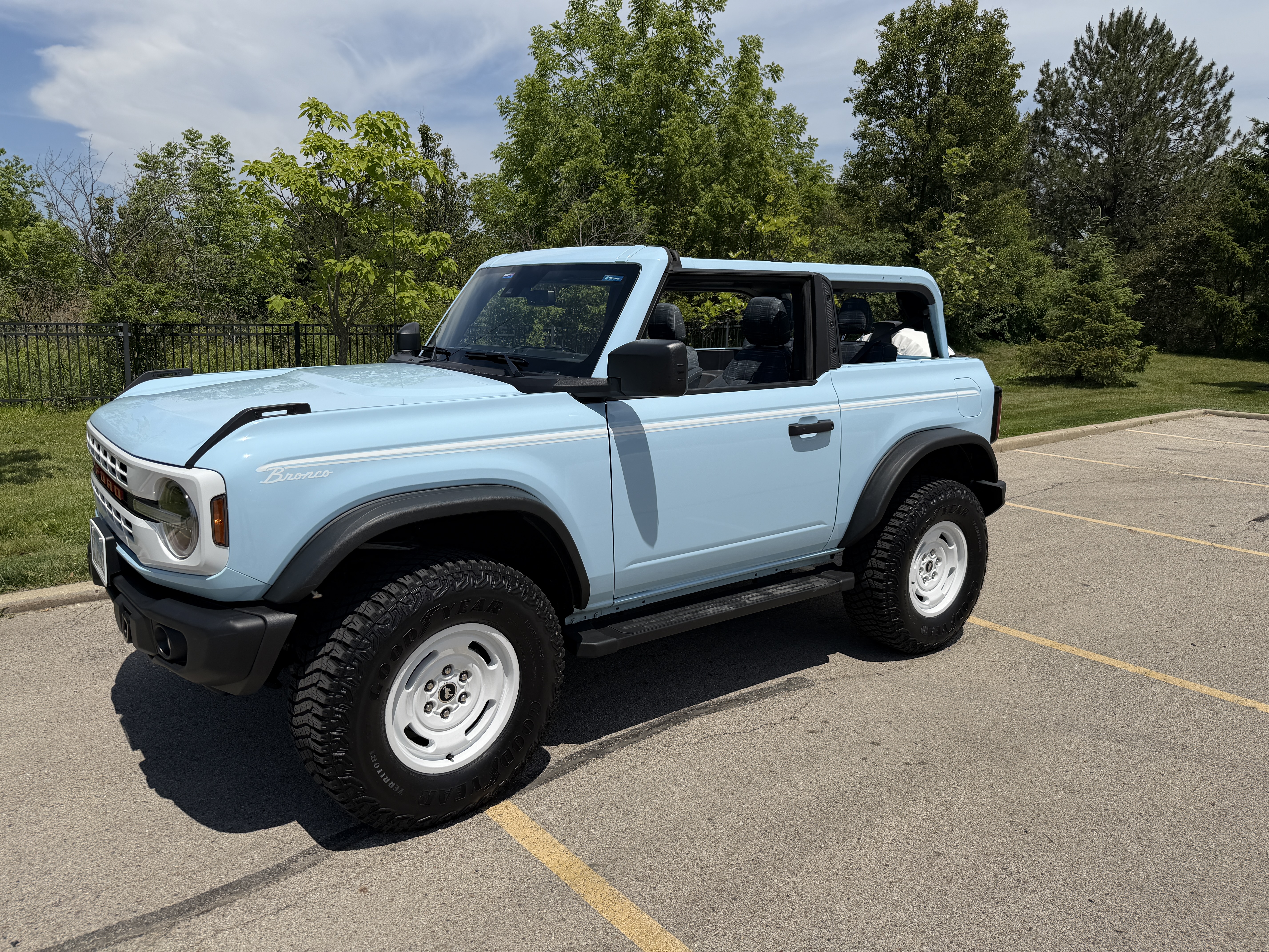 Used 2024 Ford Bronco Heritage Edition AWD/4WD image 6