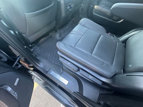 Used 2023 Chevrolet Tahoe RST w/ Luxury Package AWD/4WD image 21