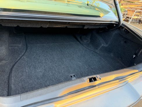 Used 2005 Lincoln LS RWD image 17