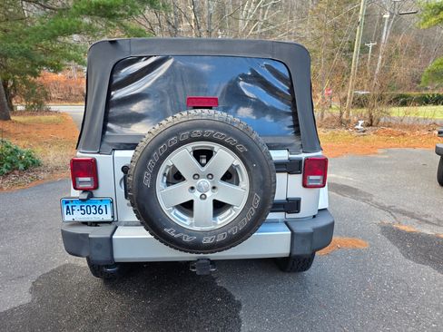 Used 2011 Jeep Wrangler Unlimited Sahara w/ Dual Top Group image 6