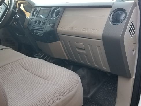 Used 2010 Ford F250 XL image 6