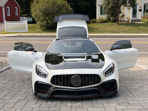 Used 2016 Mercedes-Benz AMG GT S image 17