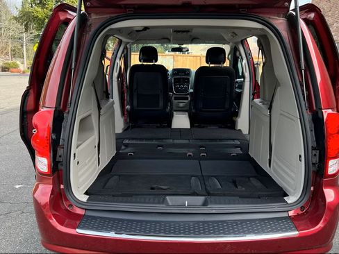 Used 2015 Dodge Grand Caravan SE w/ Quick Order Package 29E SE image 11