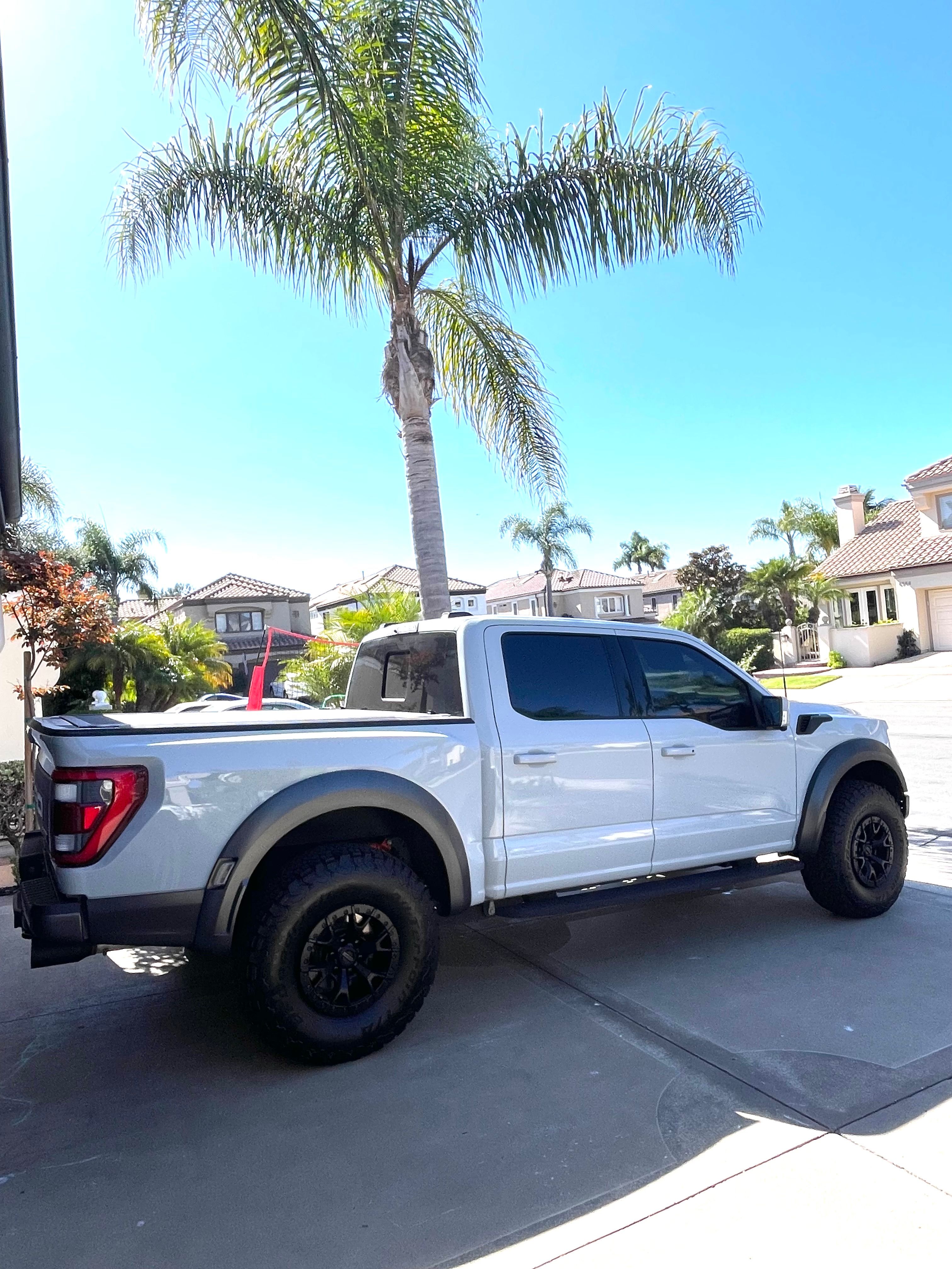 Used 2023 Ford F150 Raptor AWD/4WD image 9