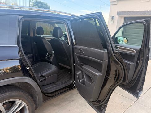 Used 2019 Volkswagen Atlas SEL R-Line image 12
