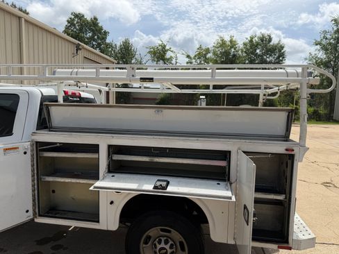 Used 2019 Chevrolet Silverado 2500 W/T w/ WT Convenience Package RWD image 10