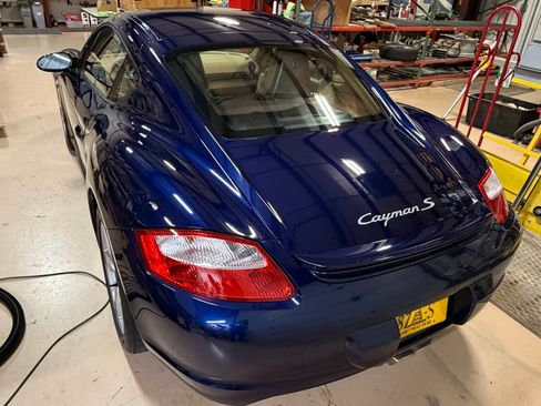 Used 2006 Porsche Cayman S RWD image 8