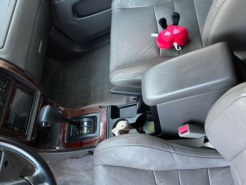 Used 2001 Toyota 4Runner SR5 image 11