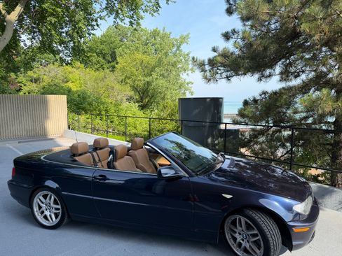 Used 2004 BMW 330Ci Convertible RWD image 2