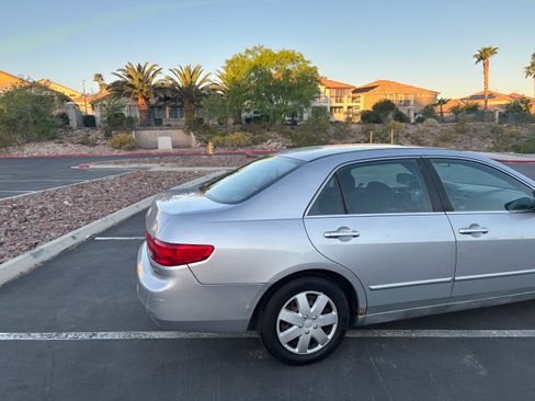 Used 2005 Honda Accord LX image 13