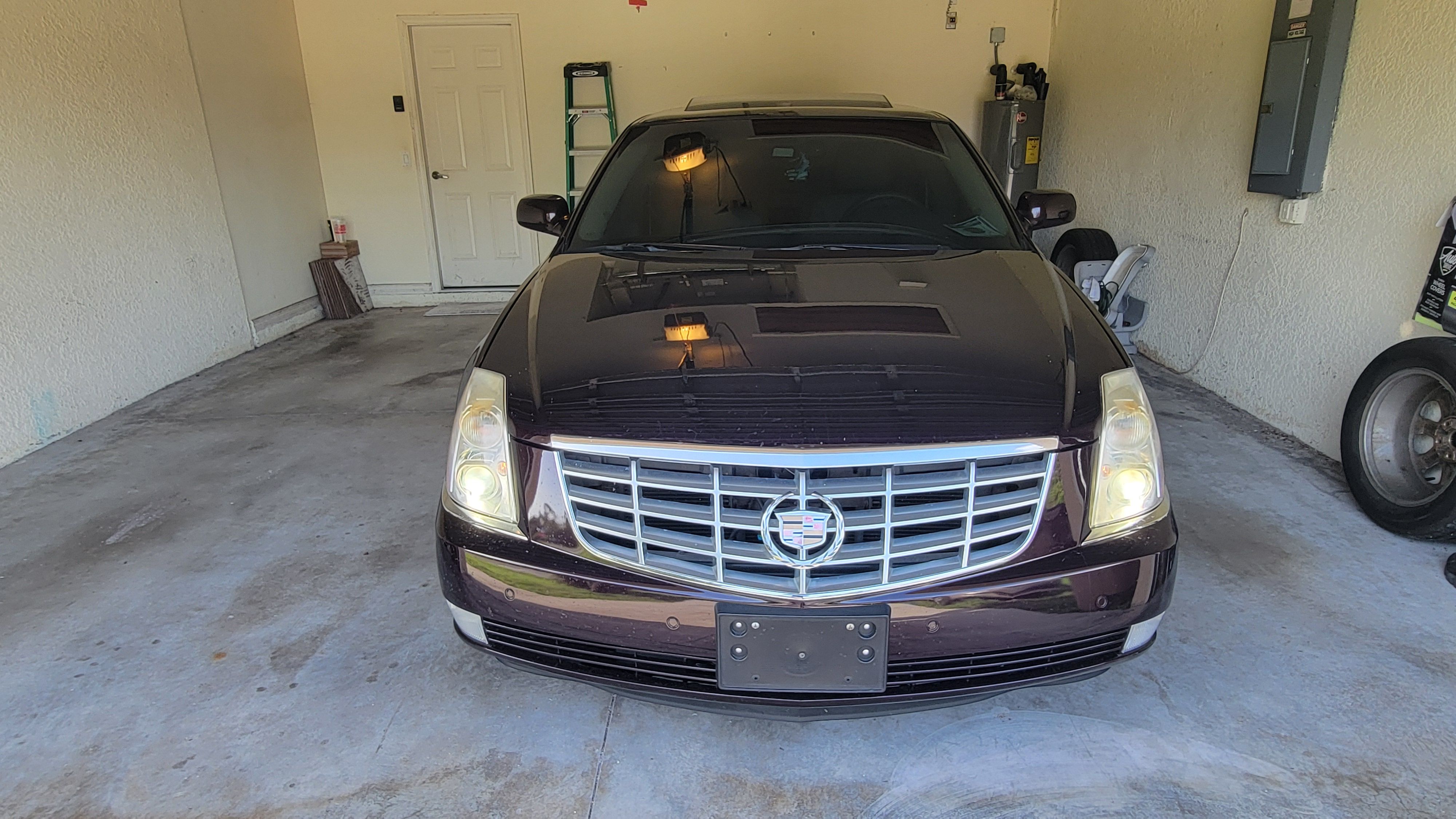 Used 2008 Cadillac DTS w/ Sun And Navigation Package FWD image 25