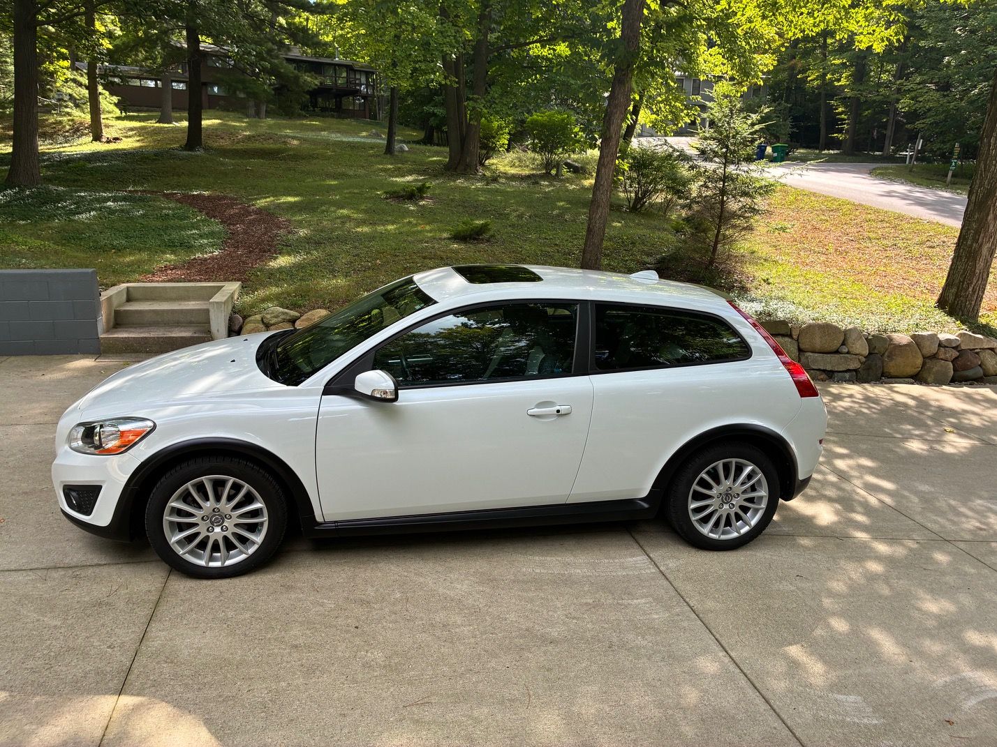 Used 2012 Volvo C30 T5 FWD image 14