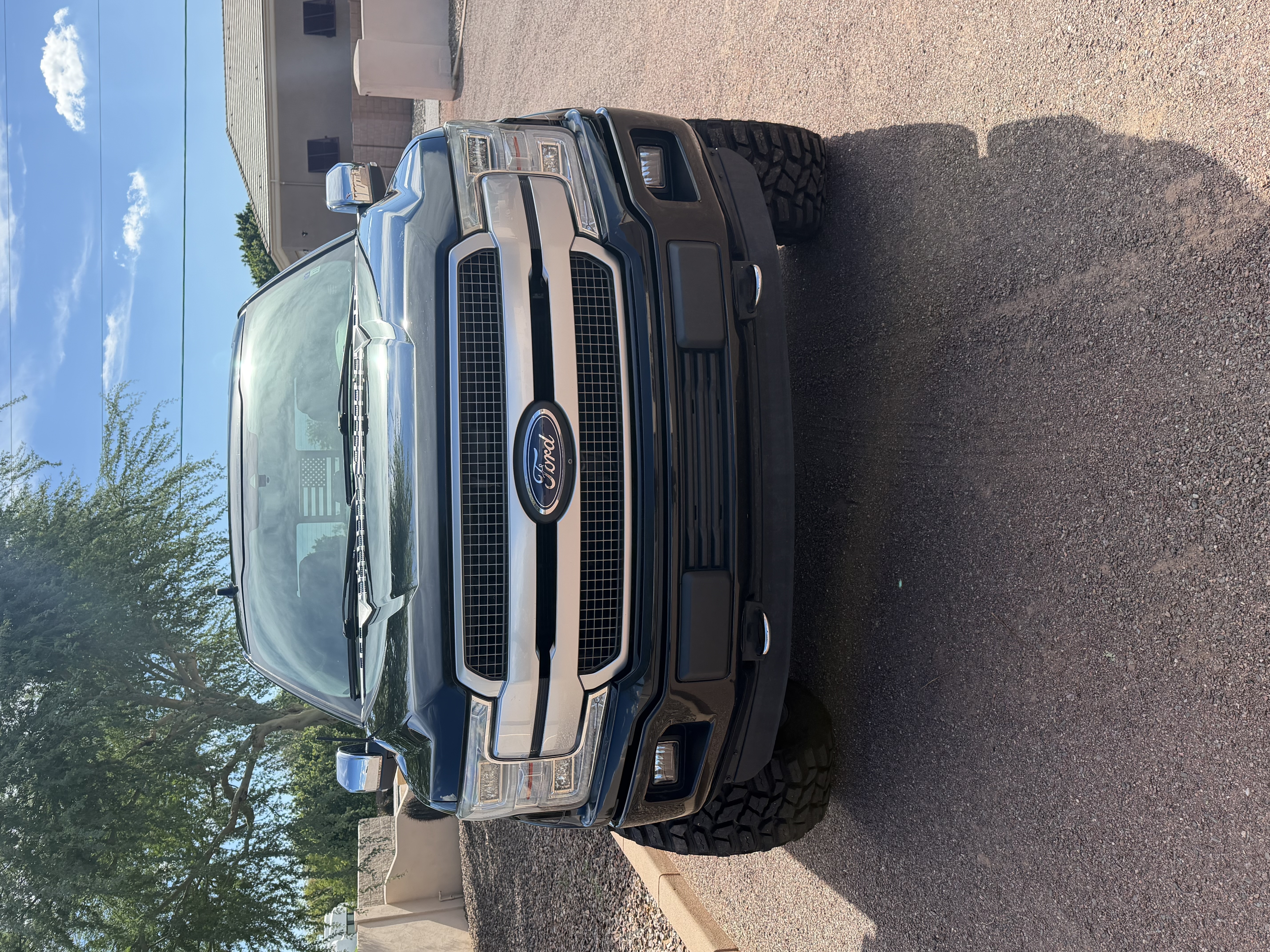 Used 2018 Ford F150 Platinum w/ Equipment Group 701A Luxury AWD/4WD image 6