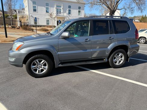 Used 2003 Lexus GX 470 image 1