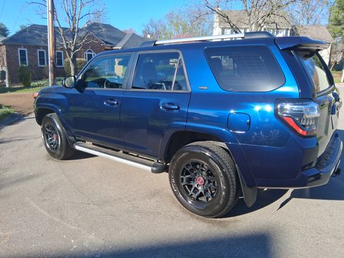Used 2023 Toyota 4Runner SR5 image 6