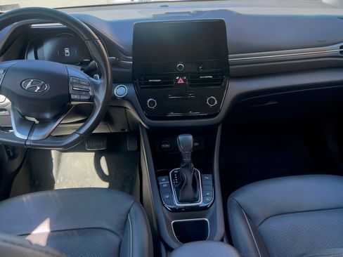 Used 2021 Hyundai Ioniq Limited image 23