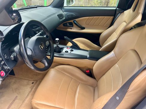 Used 2004 Honda S2000 image 5
