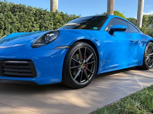 Used 2022 Porsche 911 Carrera image 1