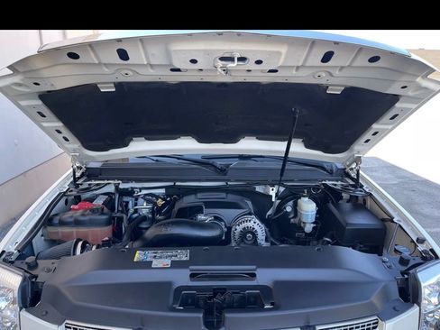 Used 2008 Cadillac Escalade ESV 2WD image 11