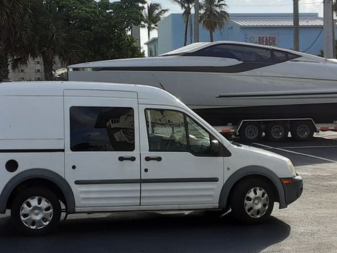 Used 2012 Ford Transit Connect XL image 1